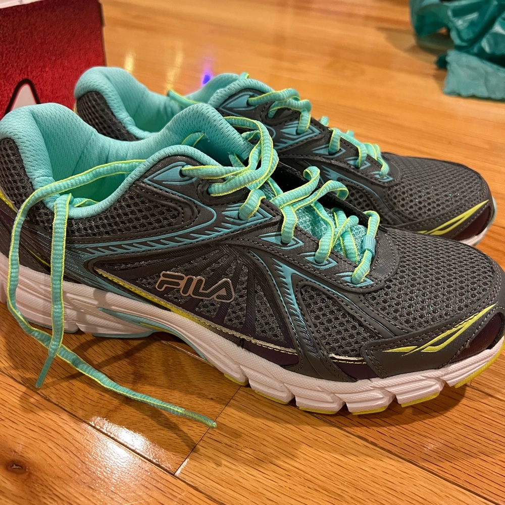 Fila Women's Athletic Shoes in Gray and Aqua